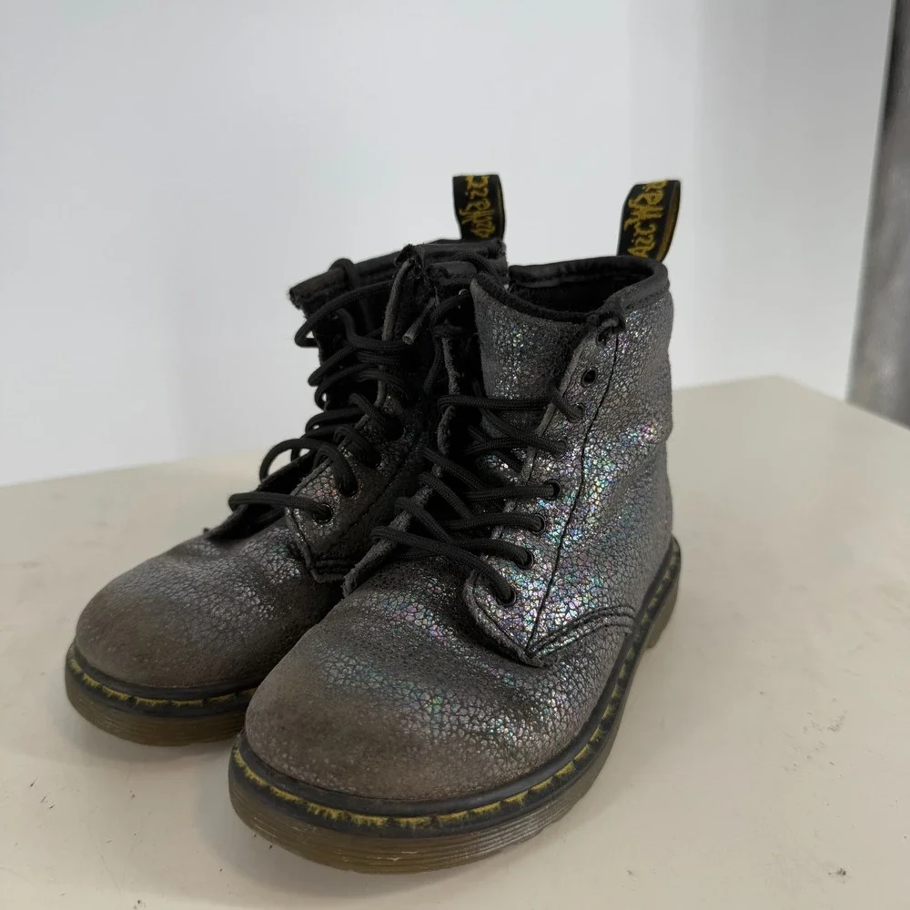Dr. Martens Brooklee AW004 SK06R Silver‎ Delaney Holographic Combat Boots SZ 9